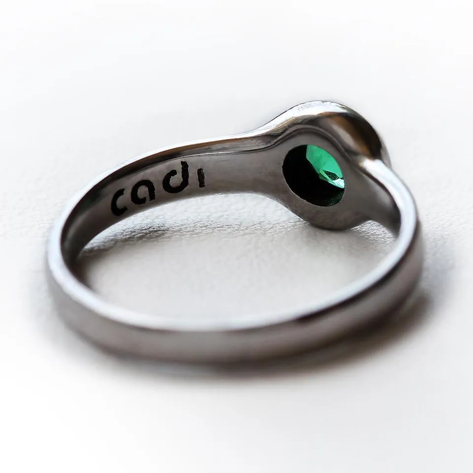 Gumpha - Emerald engagement ring with Diamonds