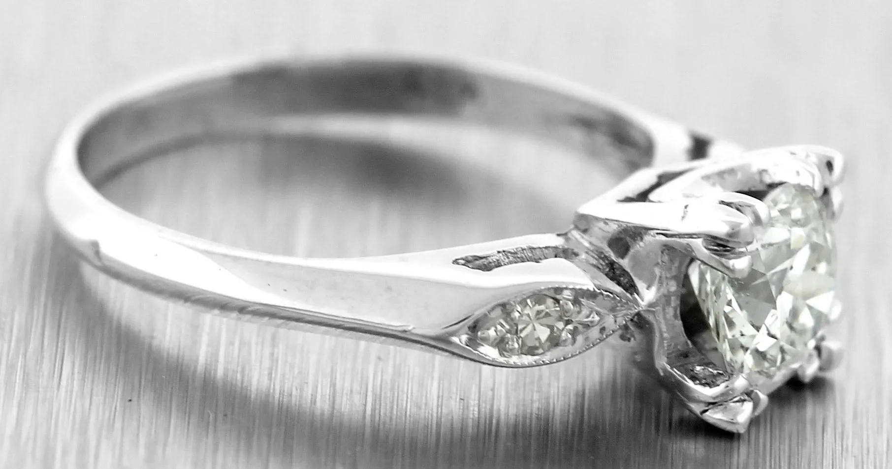 Ladies Vintage Estate Platinum 0.93ctw Diamond Engagement Ring EGL USA