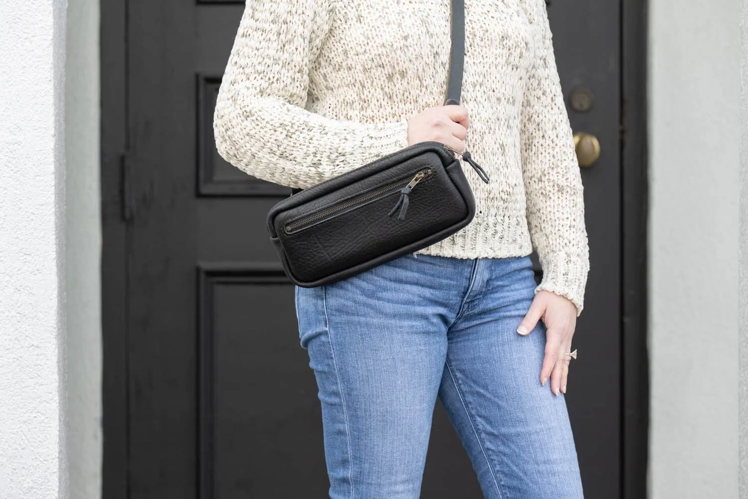 LEATHER FANNY PACK / LEATHER WAIST BAG - DELUXE - BLACK BISON