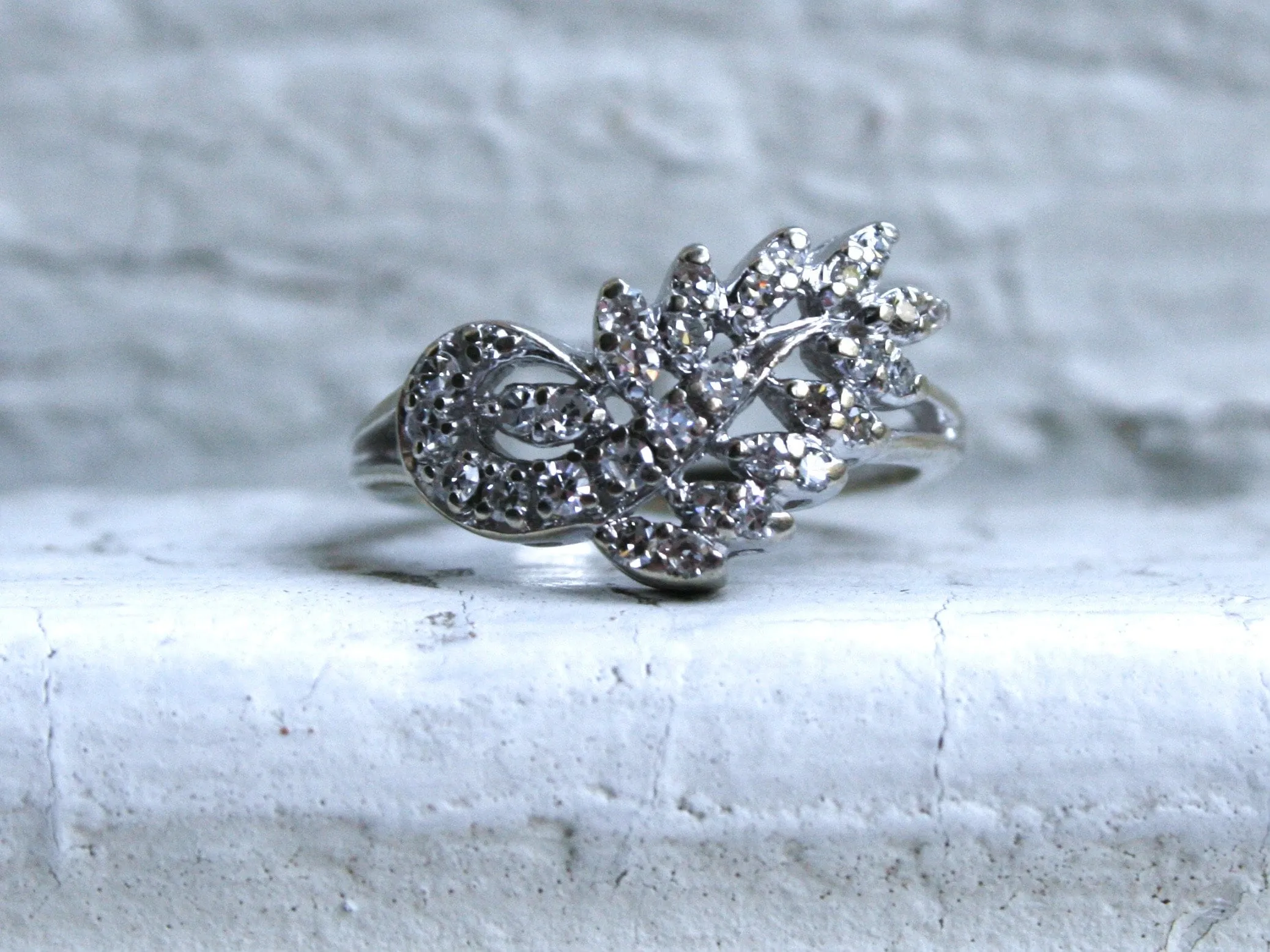 Lovely Leafy Vintage 14K White Gold Diamond Cluster Engagement Ring - 0.62ct
