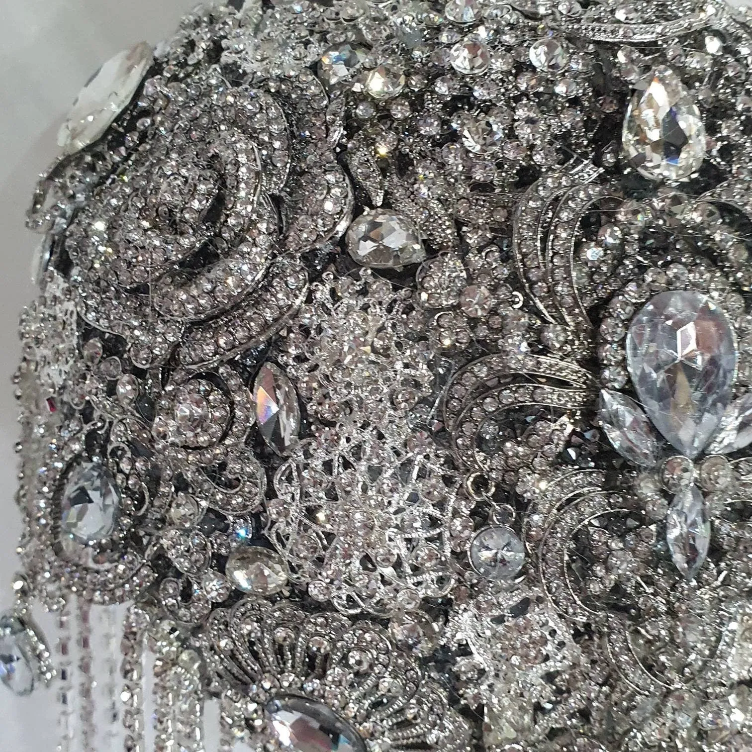 Luxury Brooch bouquet.7" Jewel crystal wedding bouquet, Bridal Brooch Bouquet,cascade Jewel bouquet by Crystal wedding uk