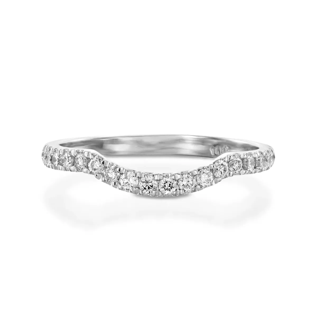 Non traditional sapphire engagement ring set