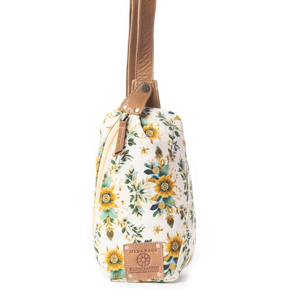 Oasis Blooms Fanny Pack Bag In Brown & White