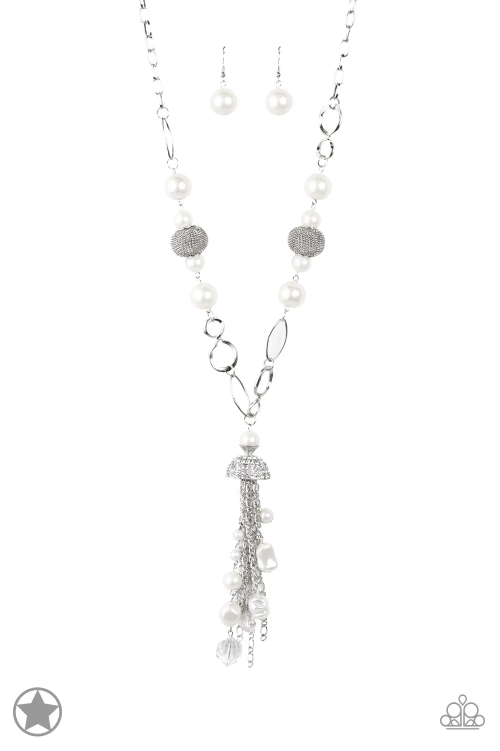 Paparazzi Designated Diva - White Necklace