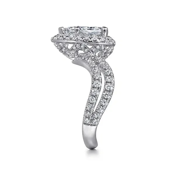 Pear Shape Halo Diamond Engagement Ring Mounting