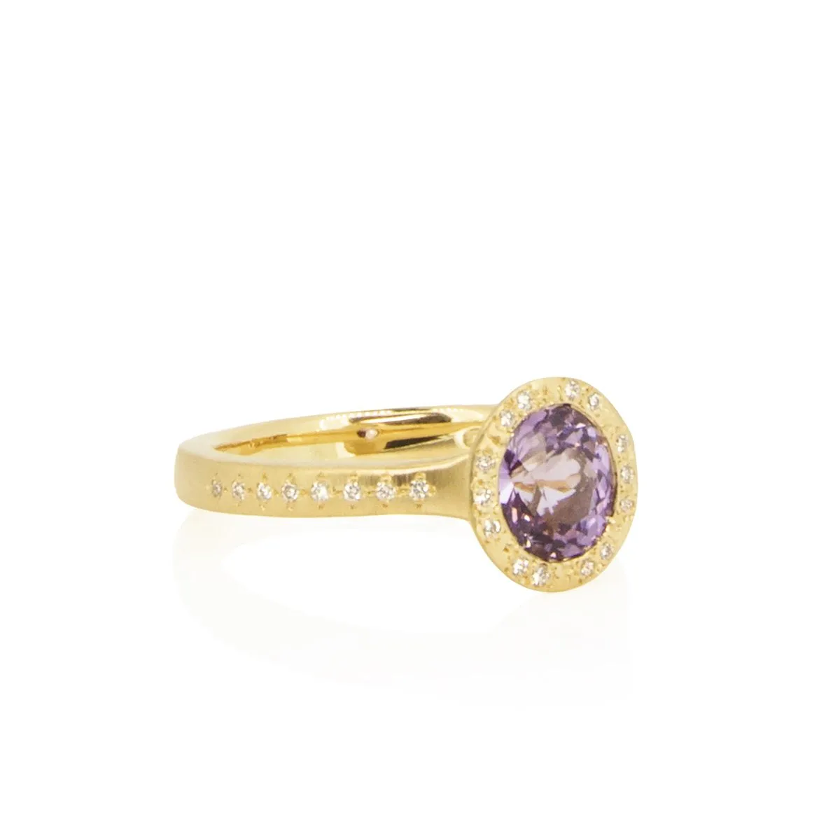 Pink Sapphire Oval Succession Ring
