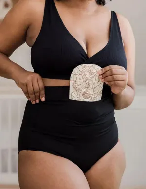 Postpartum Essentials Underwear with 2 Hot / Cold Gel Packs