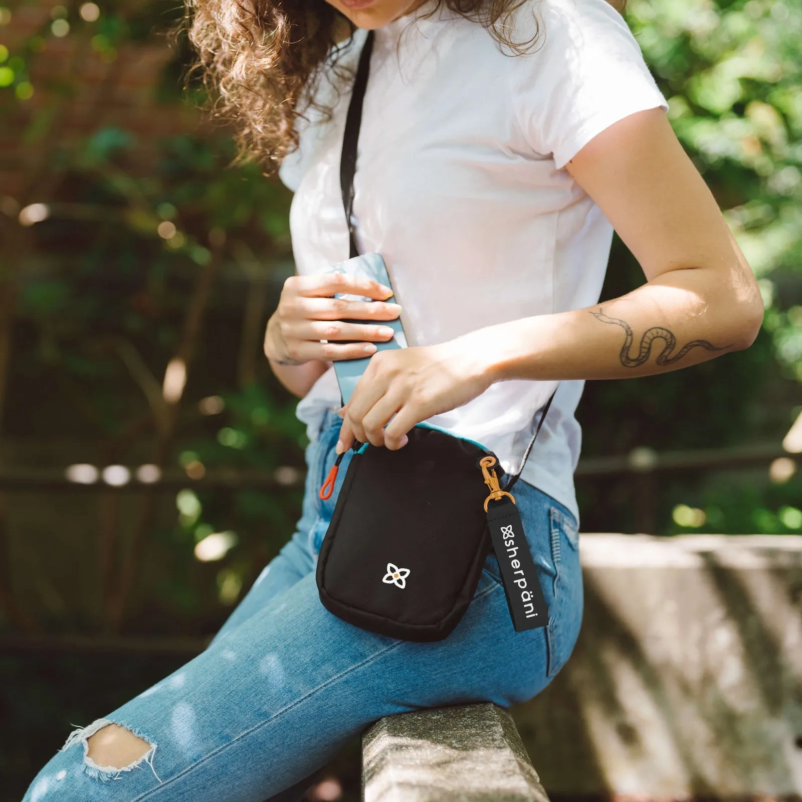 Rogue Mini Crossbody Bag - Sherpani