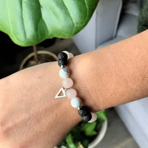 Éros - bracelet diffuseur en pierres semi-précieuses pour femmes, howlite, quartz rose et pierre de lave