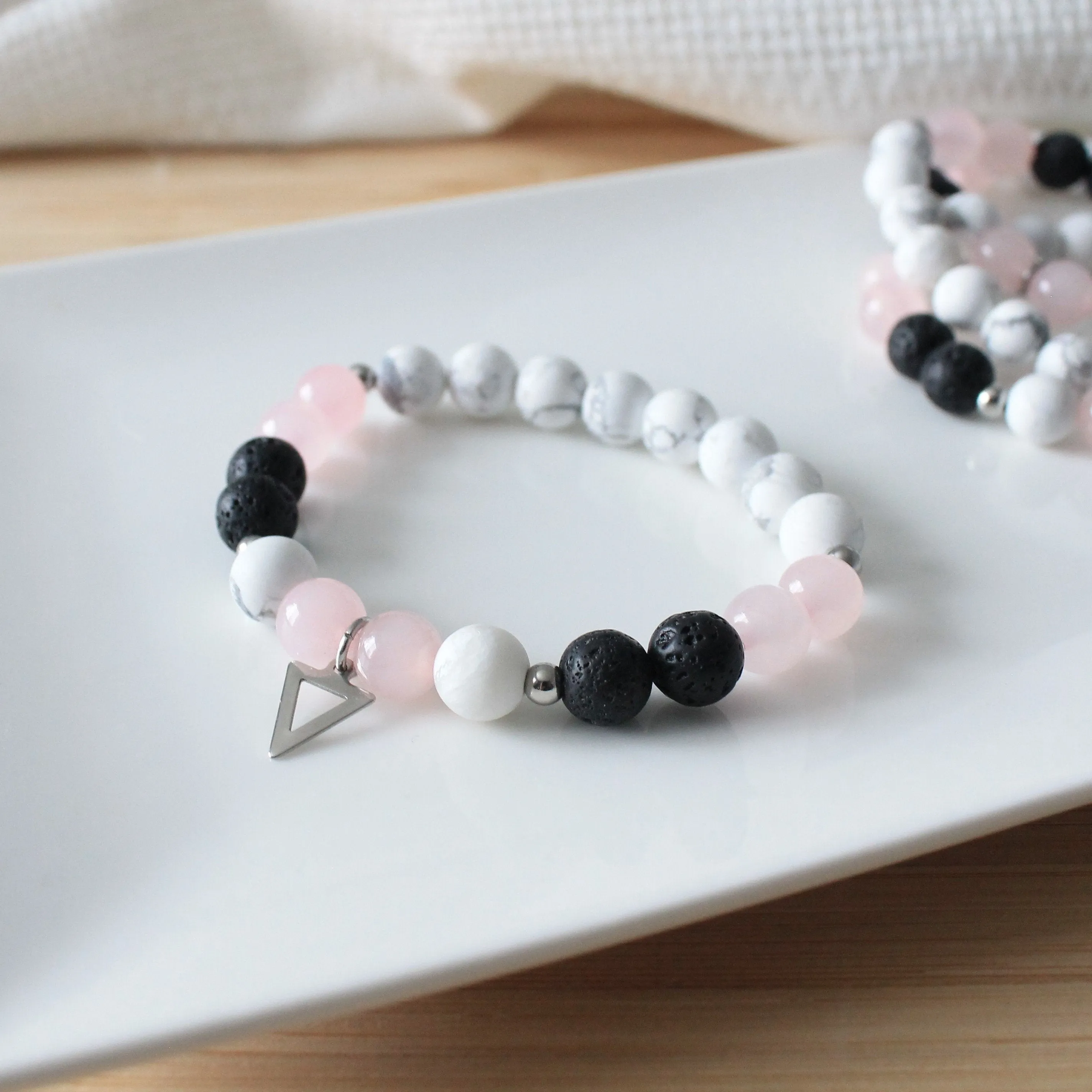 Éros - bracelet diffuseur en pierres semi-précieuses pour femmes