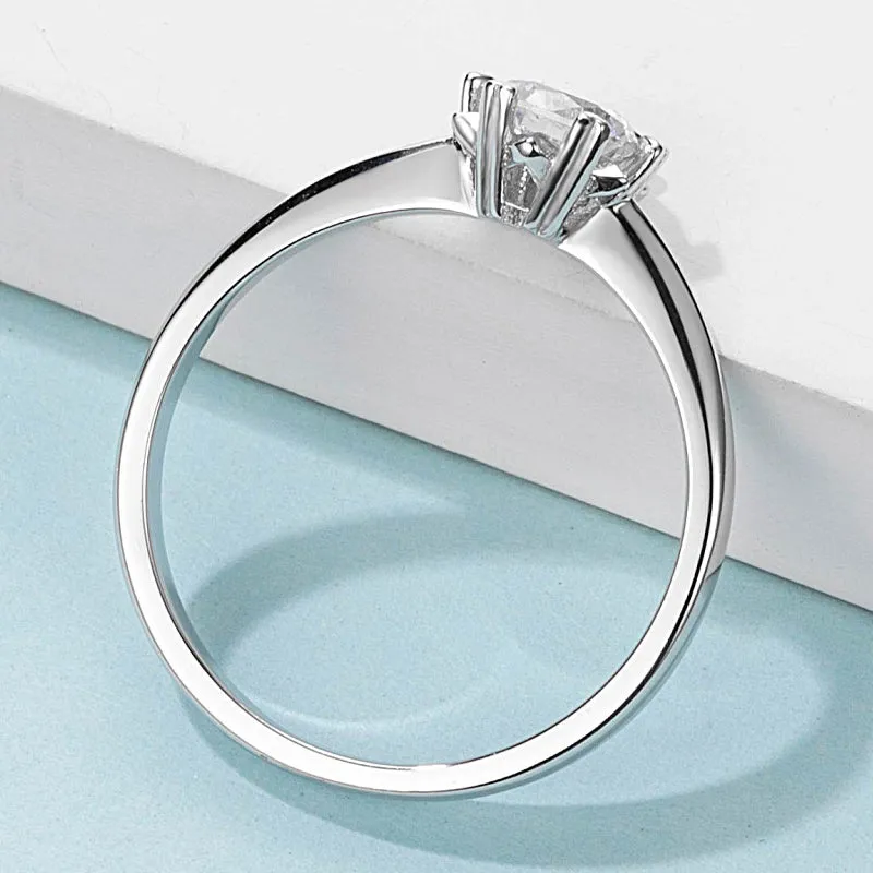 Round Cut Moissanite Diamond Solitaire Ring