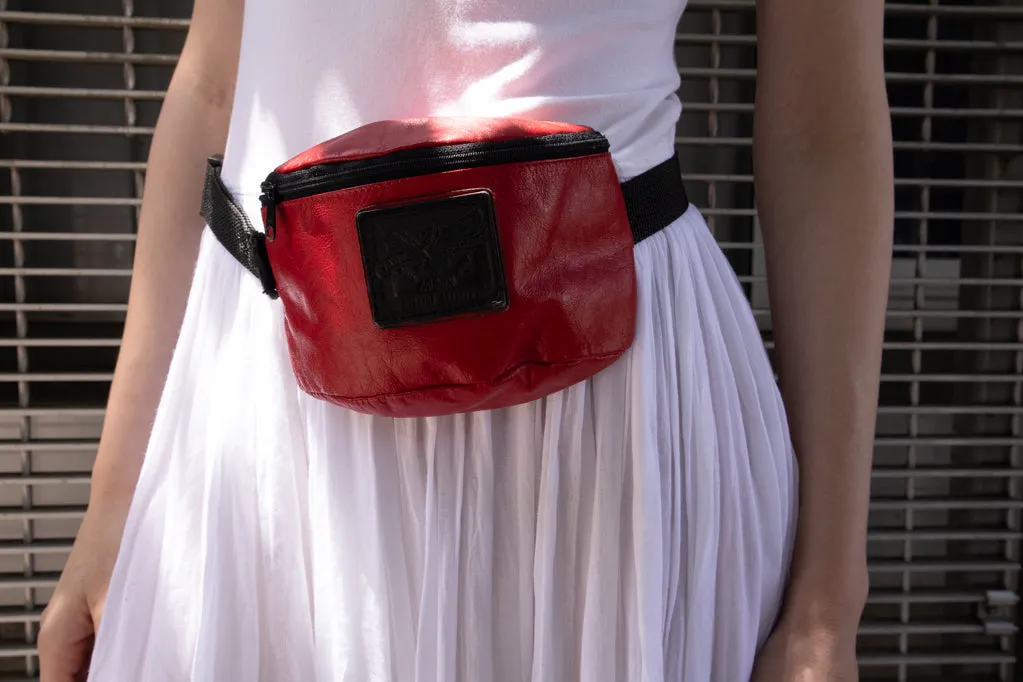 SMALL LEATHER FANNY PACK