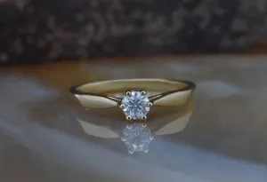 Solitaire 6 prong-Dainty Solitaire Ring-Solitaire diamond ring-0.30ct-Promise ring-Gold Solitaire Ring-Statement Ring-Diamond Solitaire Ring