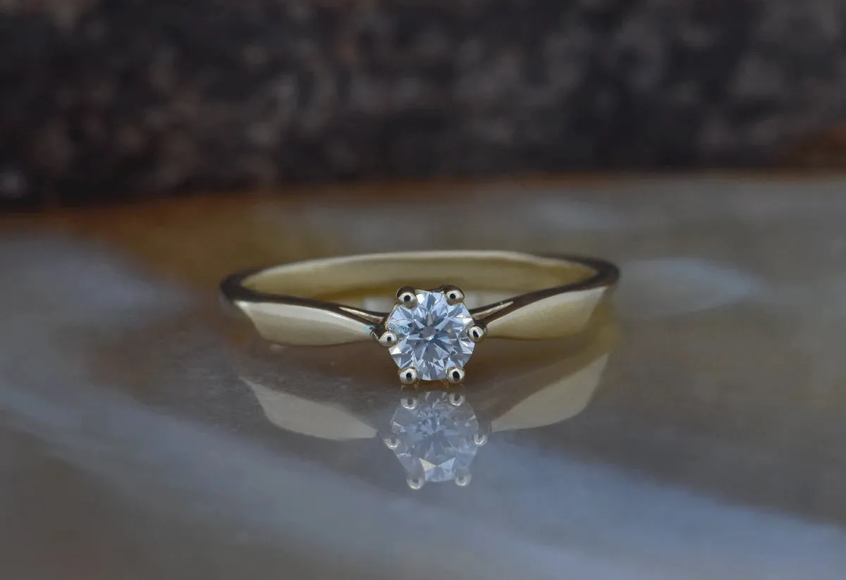 Solitaire 6 prong-Dainty Solitaire Ring-Solitaire diamond ring-0.30ct-Promise ring-Gold Solitaire Ring-Statement Ring-Diamond Solitaire Ring