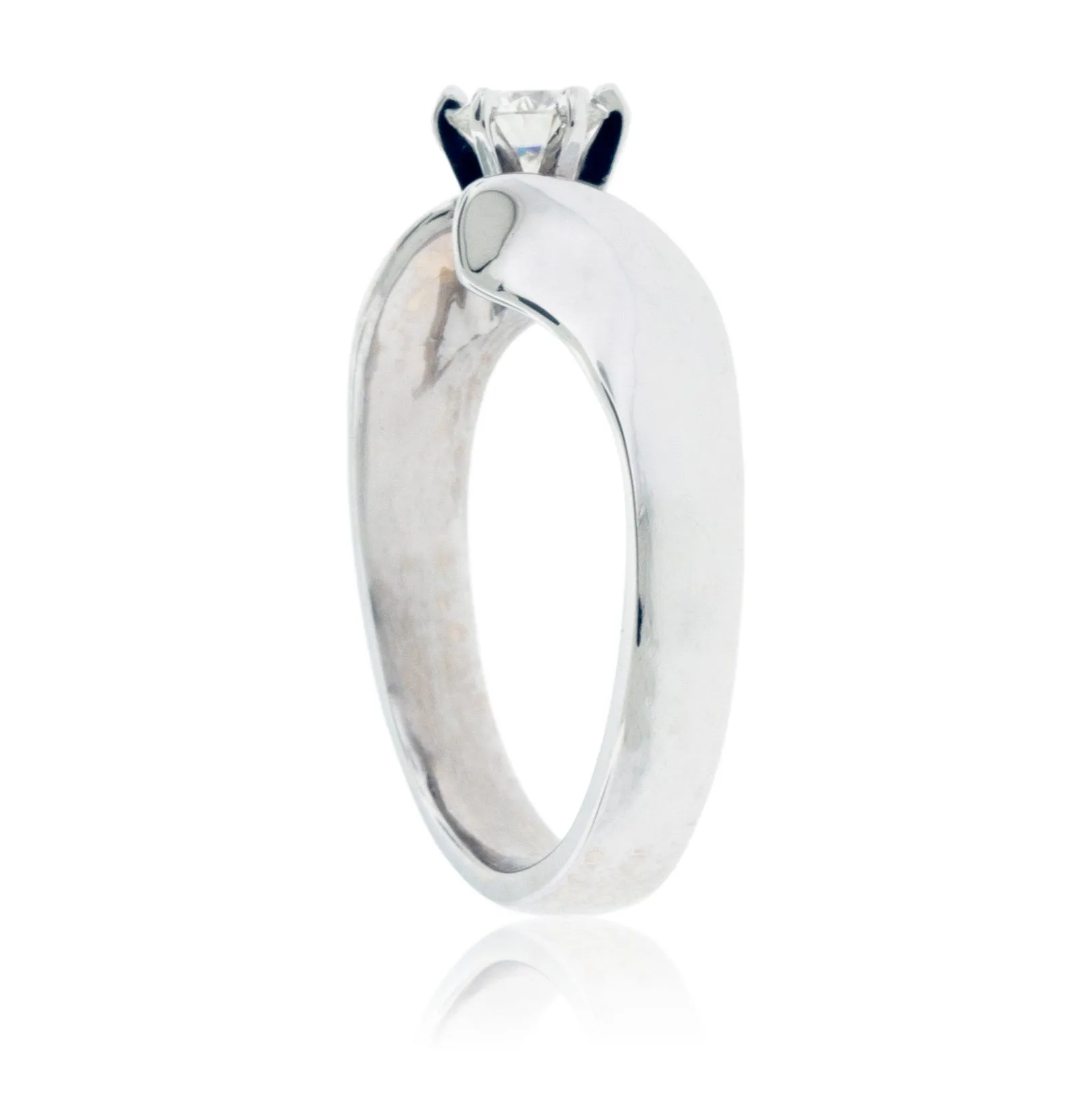 Solitaire Moissanite Engagement Ring