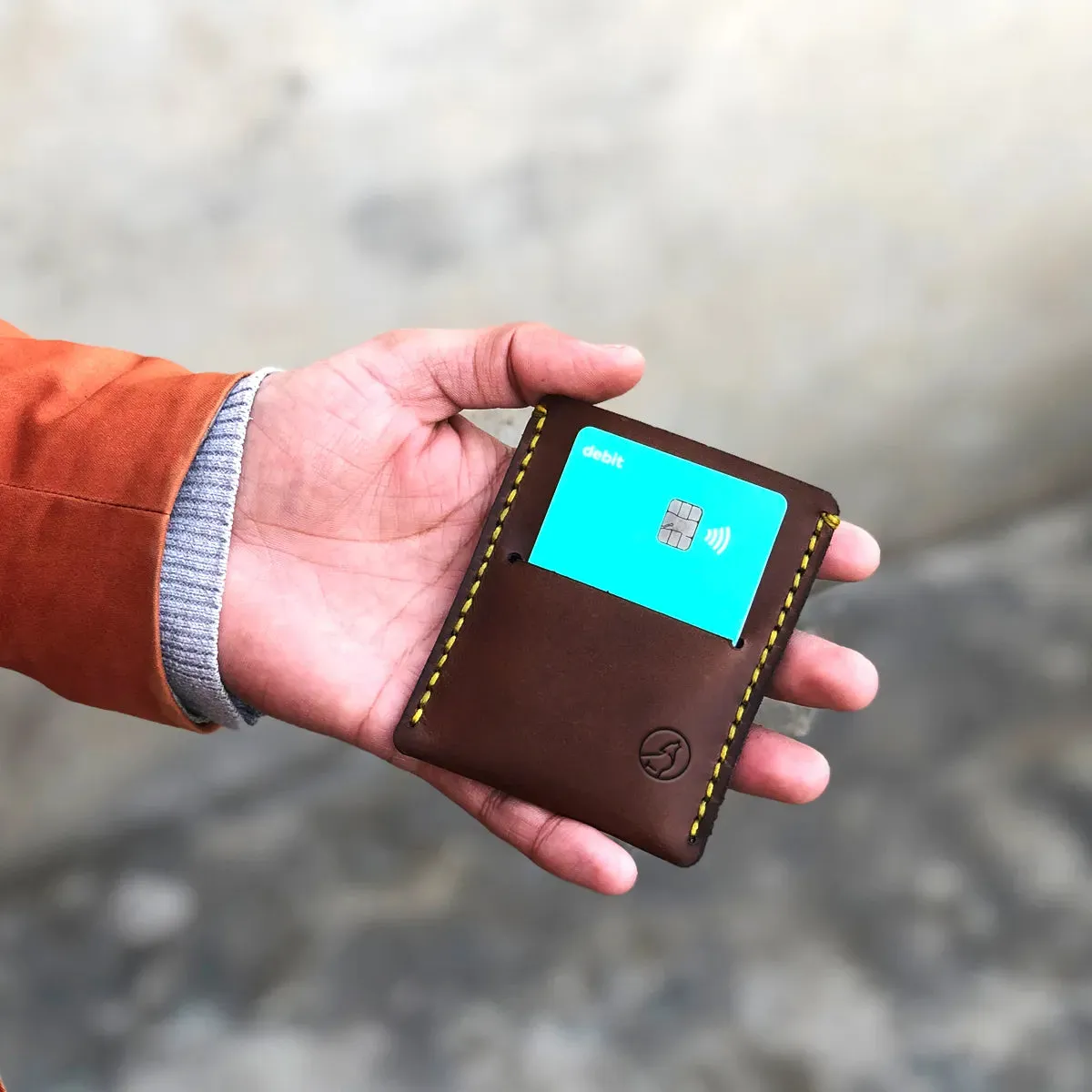 The Verve: A Leather Cardholder - Brown Color