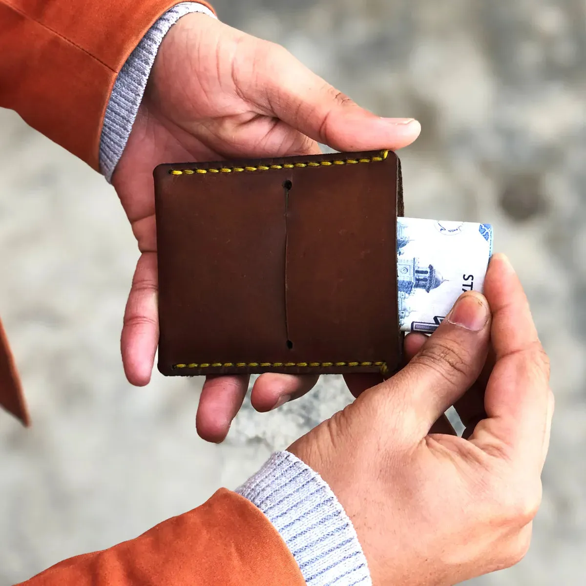The Verve: A Leather Cardholder - Brown Color