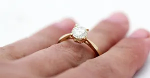 Traditional Diamond promise ring