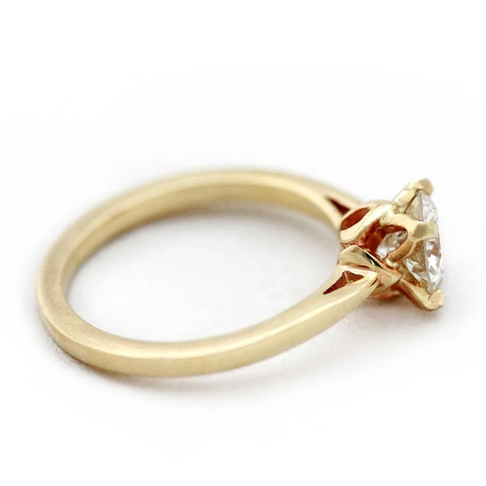 Traditional Diamond promise ring