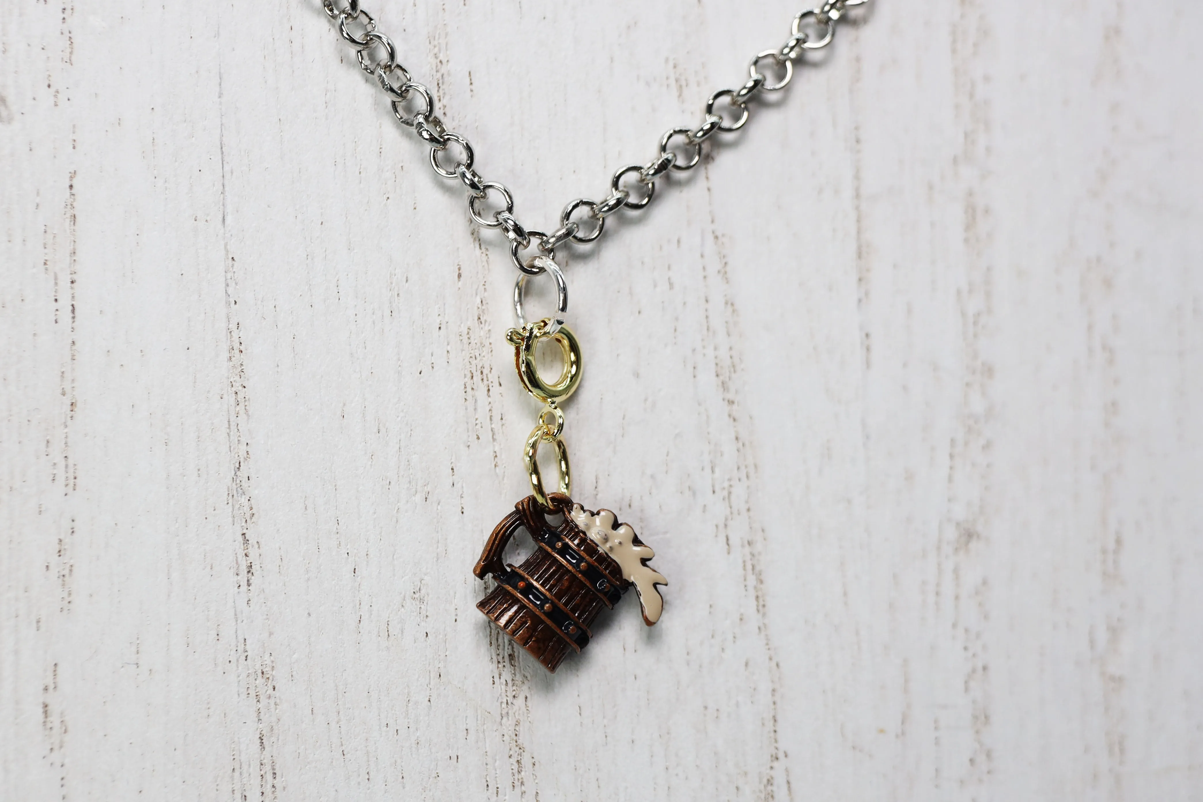 Traveler's Trinkets: Wooden Stein Charm
