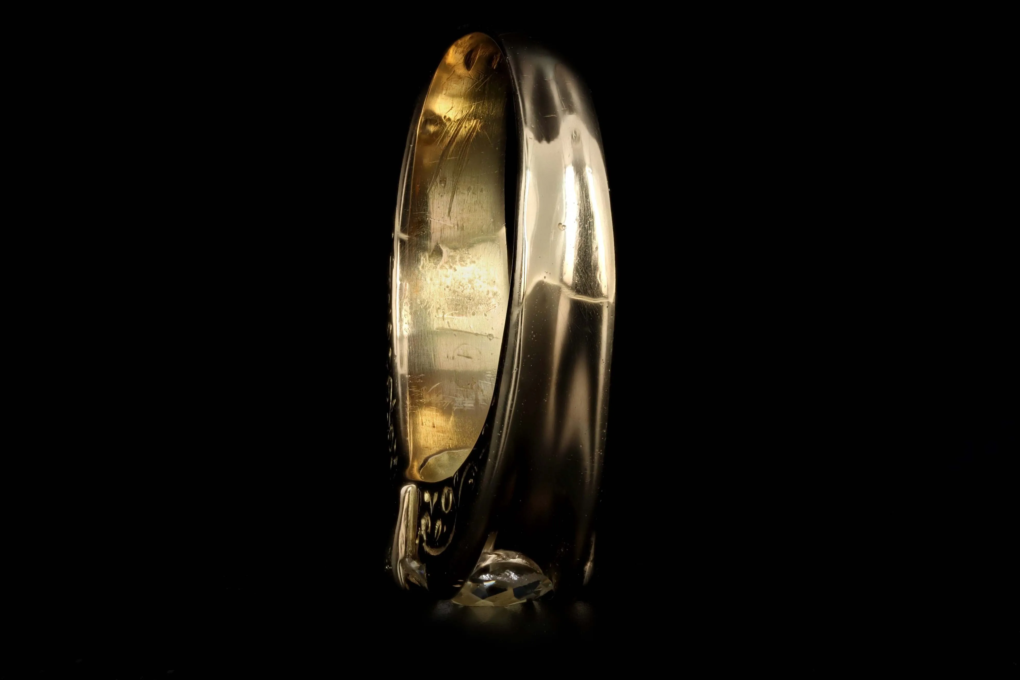Victorian 18K Yellow Gold 1.60 Carat Old Mine Cut Diamond Gypsy Engagement Ring