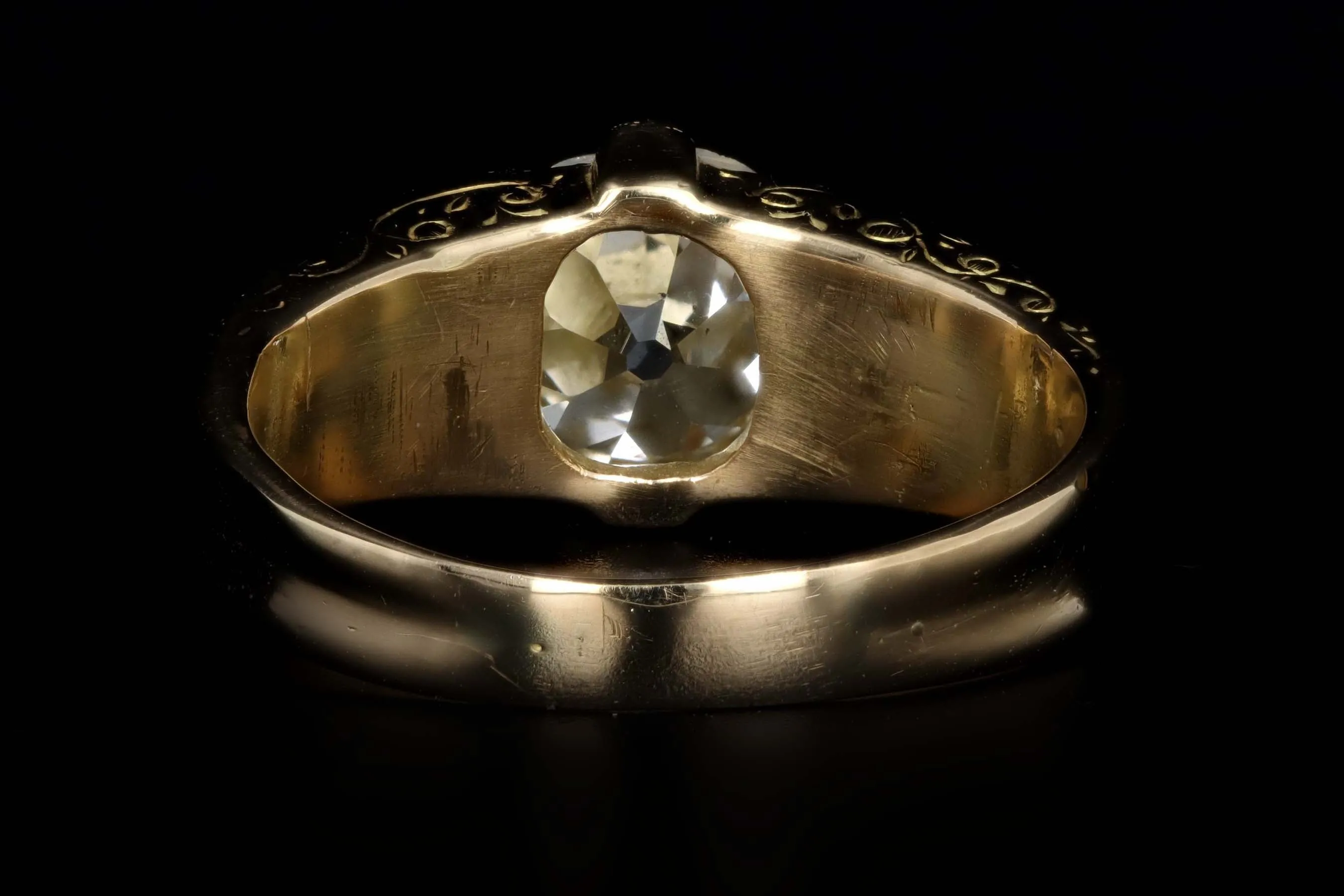 Victorian 18K Yellow Gold 1.60 Carat Old Mine Cut Diamond Gypsy Engagement Ring