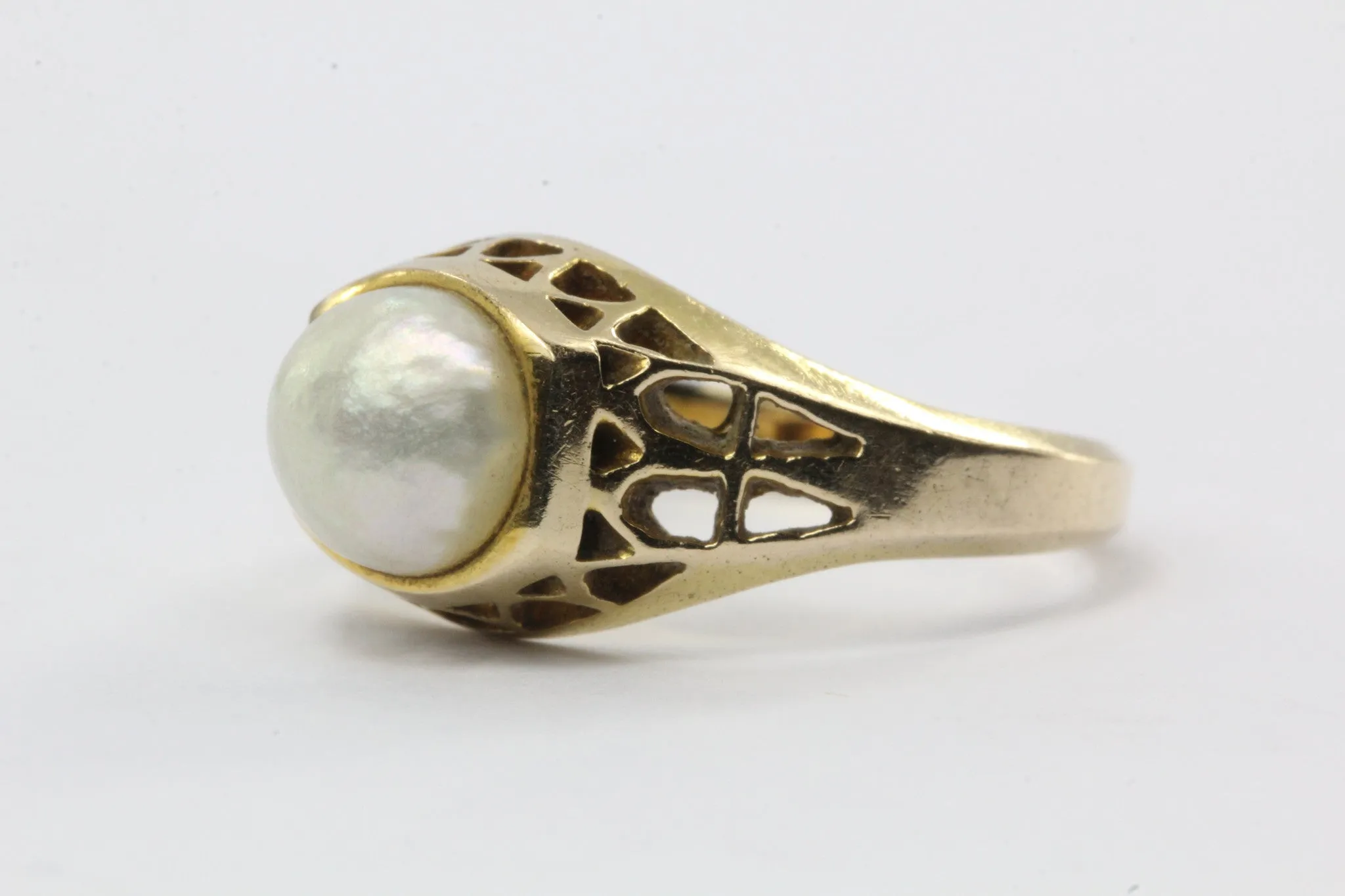 Vintage 14K Gold & 6.7mm White Pearl Engagement Ring
