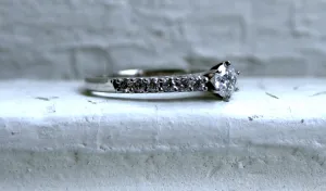 Vintage 14K White Gold Diamond Engagement Ring.