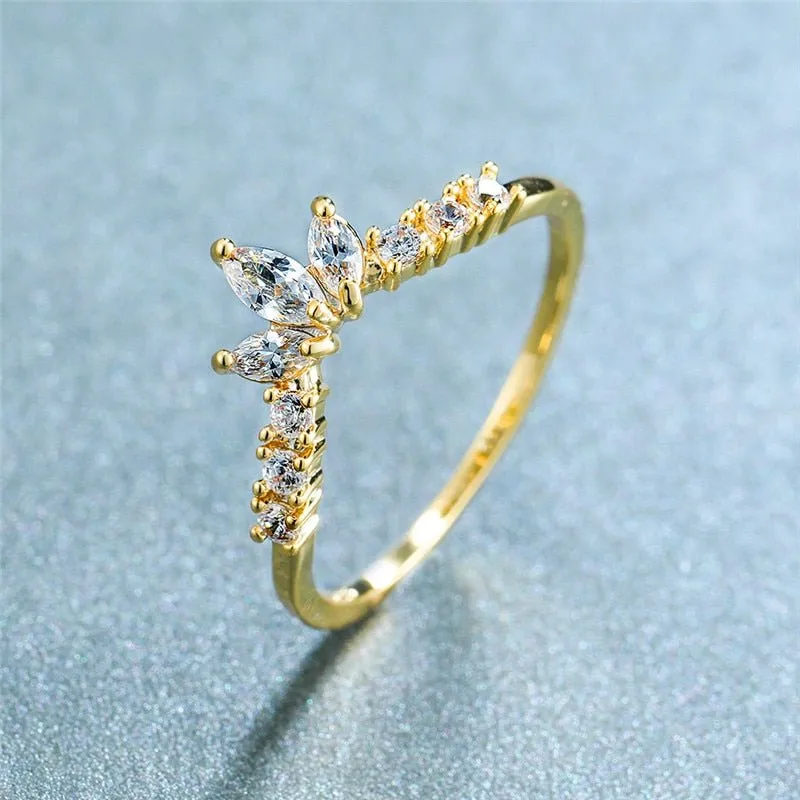 Vintage 14K Yellow Gold Sapphire Gemstone Engagement Ring For Women