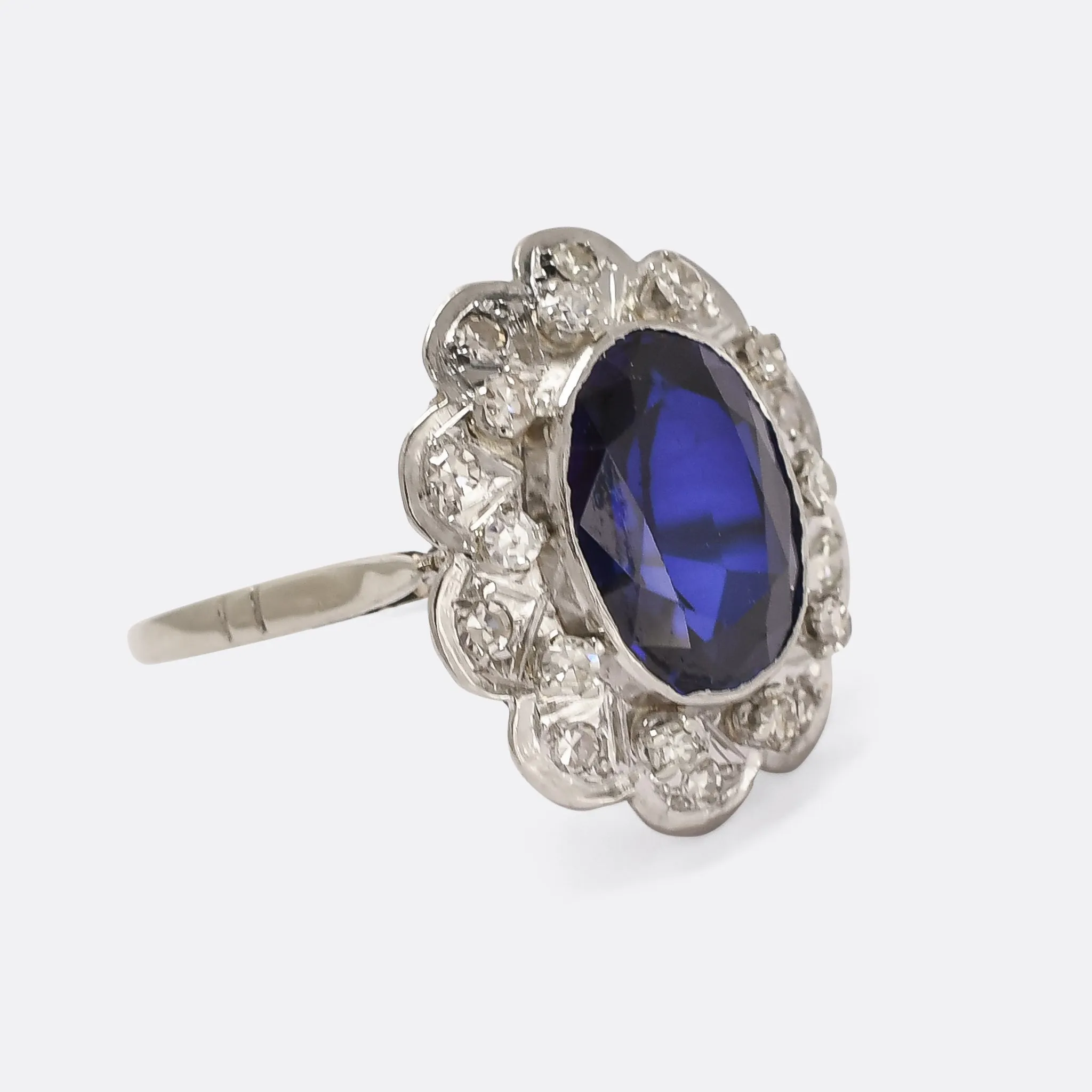 Vintage 5.4ct Sapphire & Diamond Flower Cluster Ring