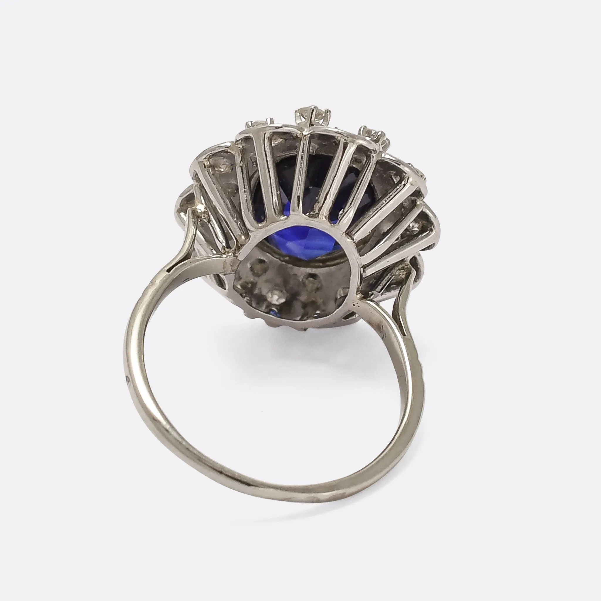 Vintage 5.4ct Sapphire & Diamond Flower Cluster Ring