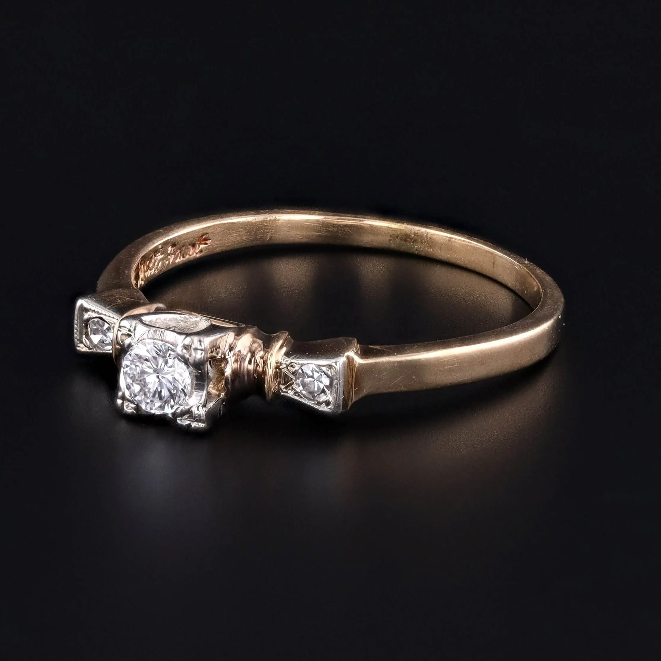 Vintage Engagement Ring of 14k Gold