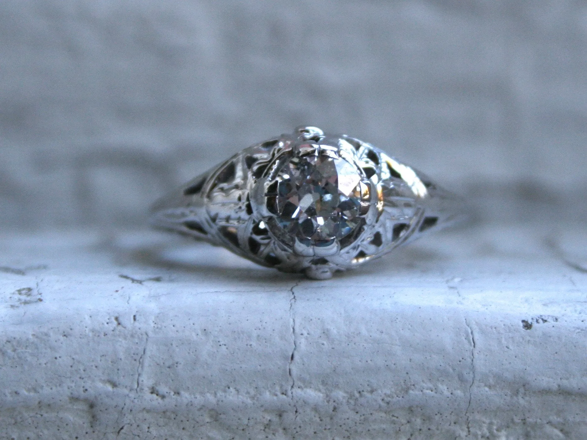 Vintage Filigree 18K White Gold Solitaire Diamond Engagement Ring - 0.50ct.