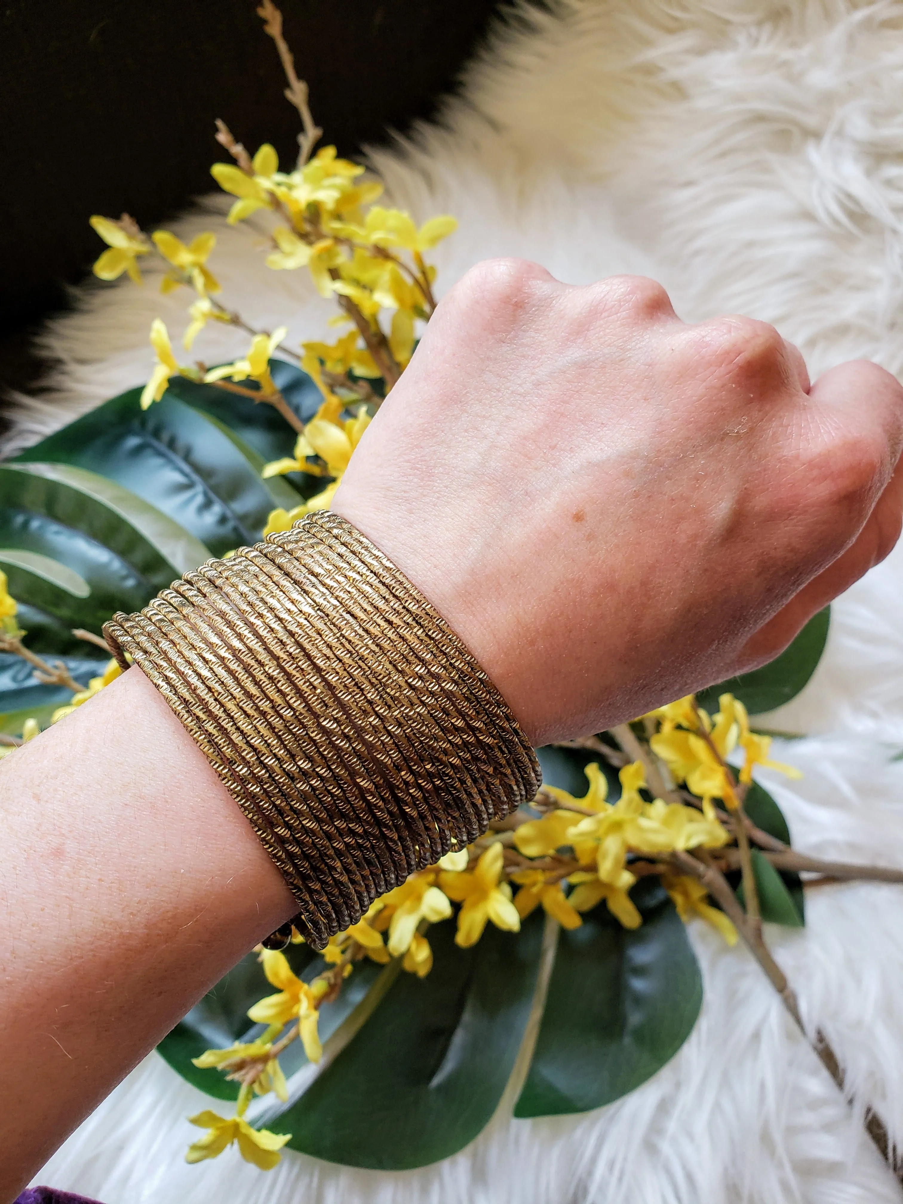 Vintage - Gold Metal Cuff