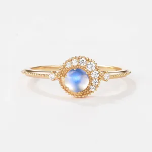 Vintage Moonstone Round Cut Half Moon Six-prong Ring