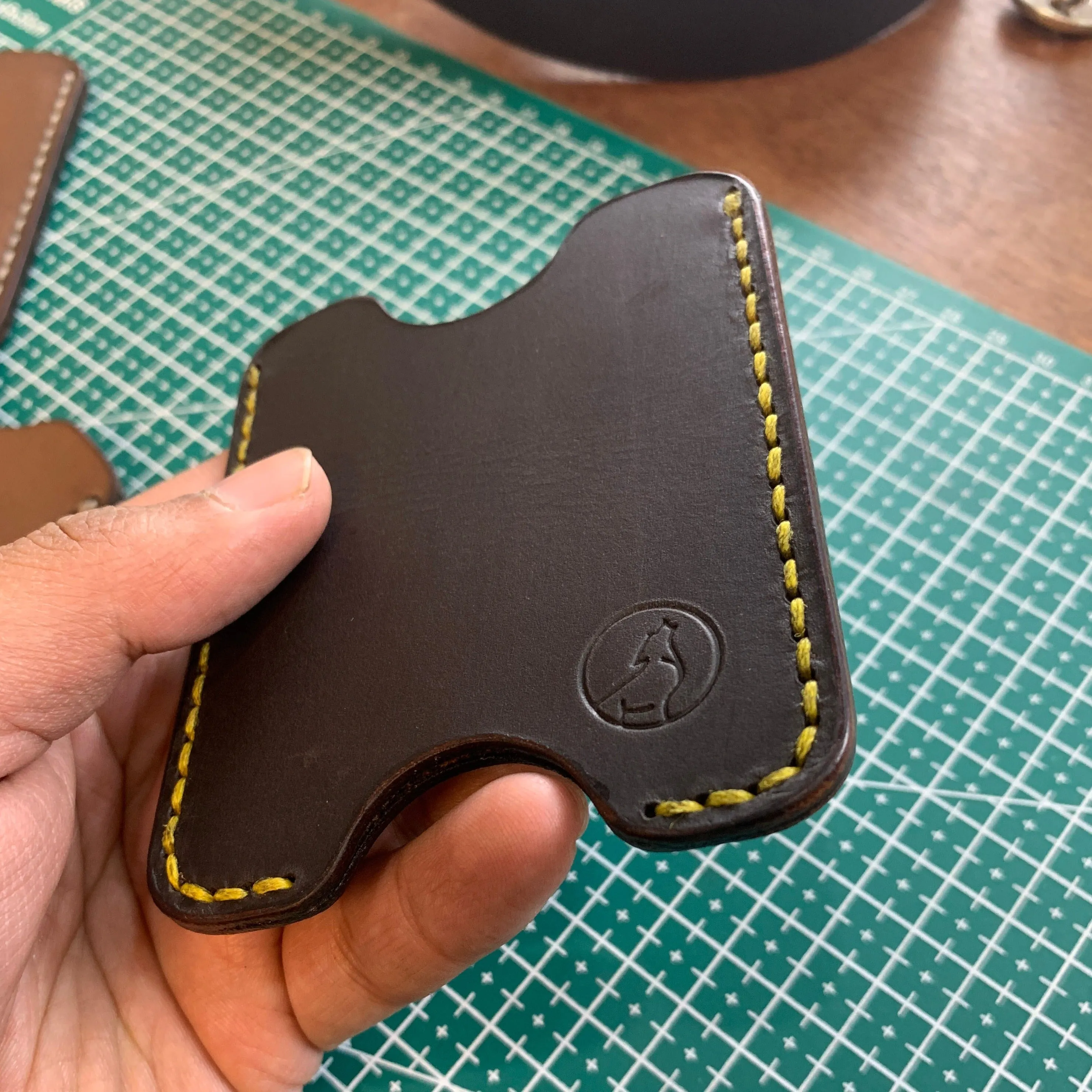 Wolf - The Oval A Leather Cardholder