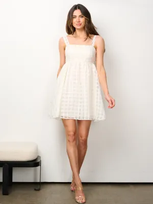 WOMEN'S SLEEVELESS SMOCK BACK LACE FIT & FLARE MINI DRESS