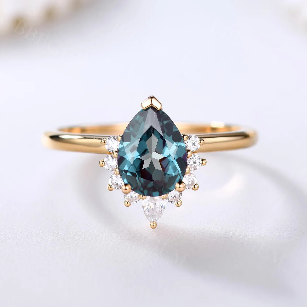 Yellow Gold Alexandrite Moissanite Engagement Ring Color-changing  Stone Plain Gold Band