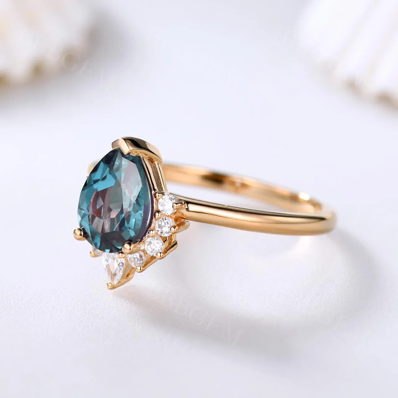 Yellow Gold Alexandrite Moissanite Engagement Ring Color-changing  Stone Plain Gold Band