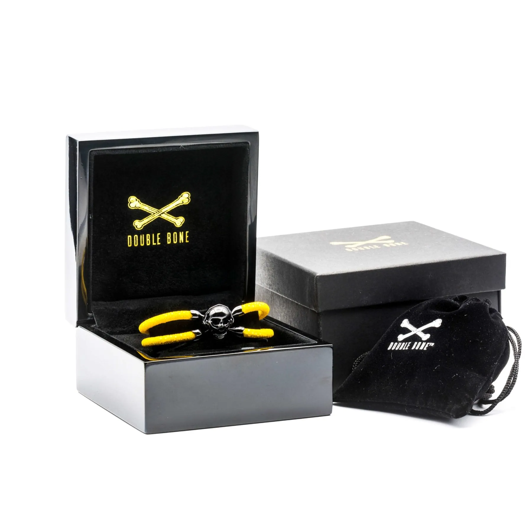 Yellow stingray bracelet with black PVD skull (Unisex)
